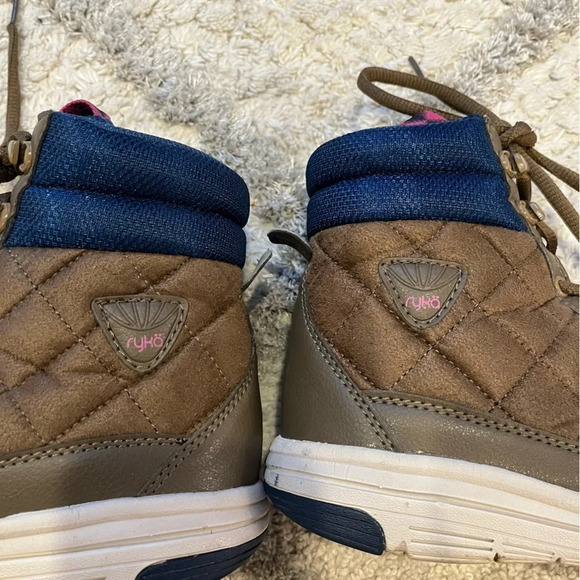 RYKA Aurora Quilted Sneaker Ankle Boot taupe Brown blue pink 6.5 - Picture 3 of 12